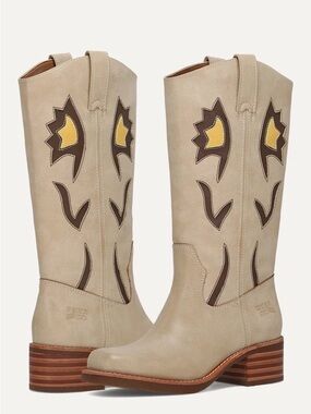 Frye and Co Miranda Boot Floral Cream